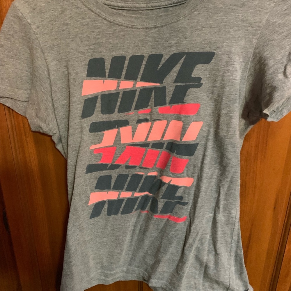 Nike T-shirt